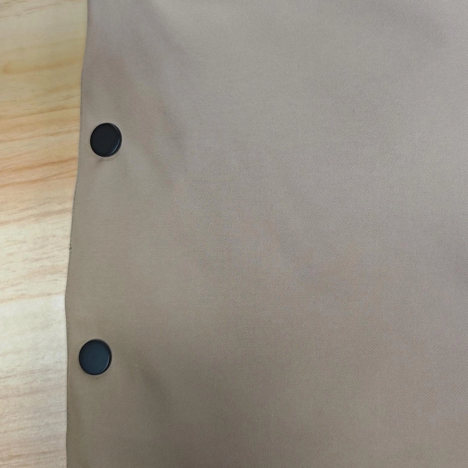 &Aacute;o kho&aacute;c d&agrave;i phối m&agrave;u sơn m&agrave;i & mờ c&oacute; lưng chần kim cương