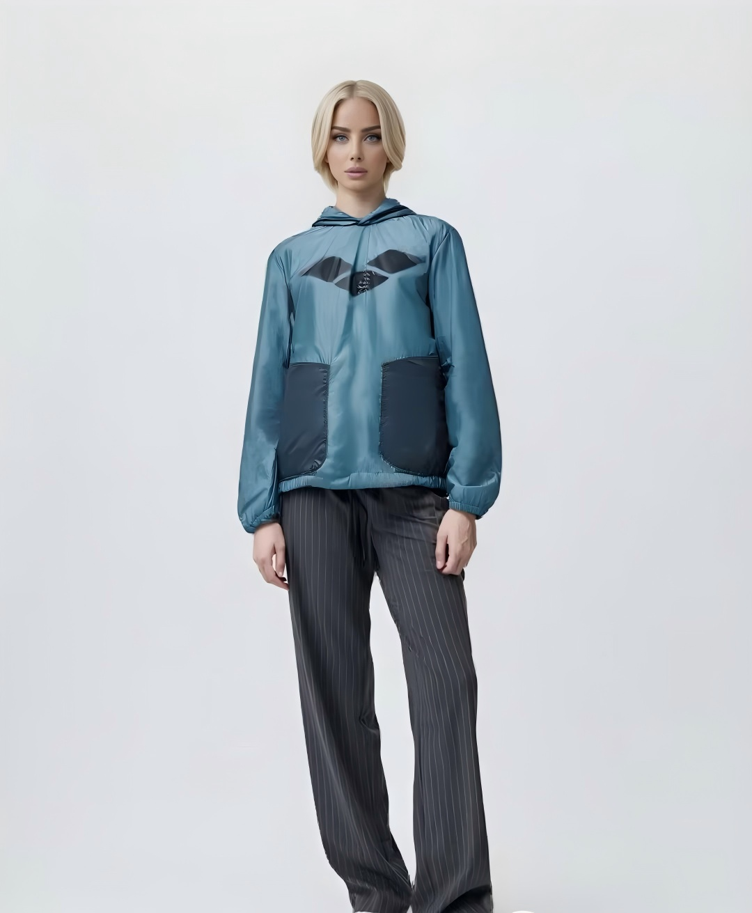 &nbsp;Ultraleichte, stilvolle, leichte Jacke mit Kapuze